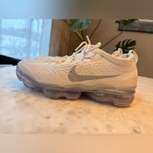 Nike Cream Knit Sneakers